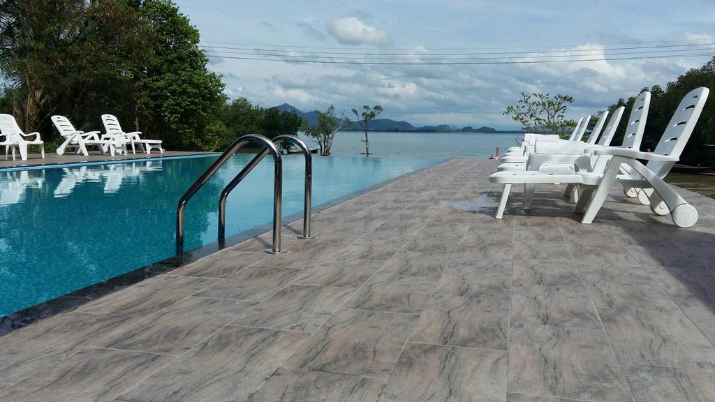 Kohmook The Sun Great Resort Ko Mook Bagian luar foto